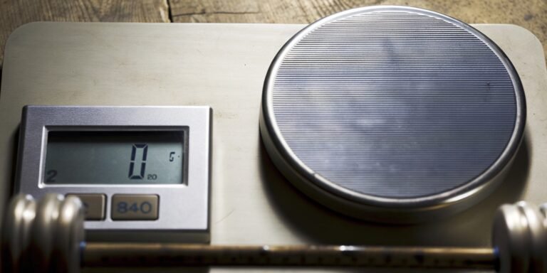 What can I use to calibrate my digital scale 200g?