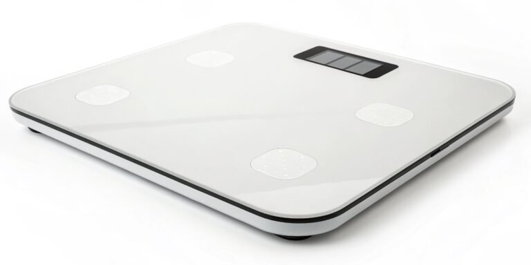 What sensors are in modern smart scales?