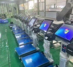 How does a programmable label printing scale offer the ultimate flexibility?