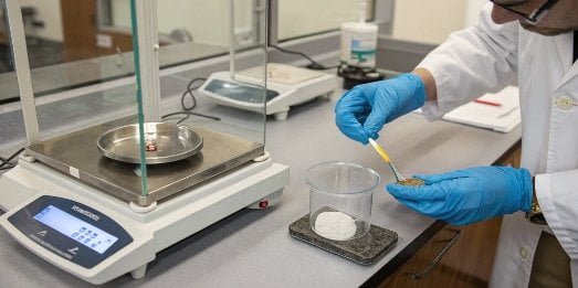 A sequence of images demonstrating proper weighing technique: centering the sample, using tweezers, and closing the draft shield.