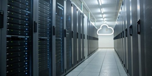 An illustration showing data packets moving through an encrypted tunnel from a scale to a cloud server.