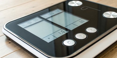 Smart Scale with Multiple Label Formats A smart scale displaying multiple label format options