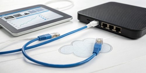 An illustration showing a smart scale connecting via Wi-Fi to a cloud server and displaying the web app