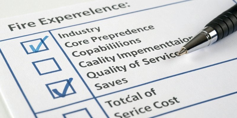 Key Considerations for Software Selection A checklist for evaluating software vendors with checkmarks next to items like 'Industry Experience' and 'Support'